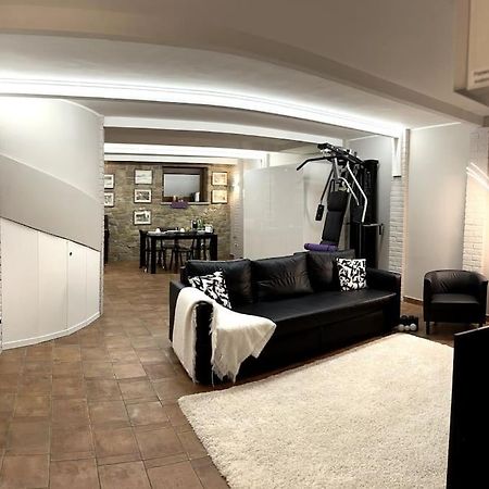 Appartamento Ebhouse Capiago Intimiano Exterior photo